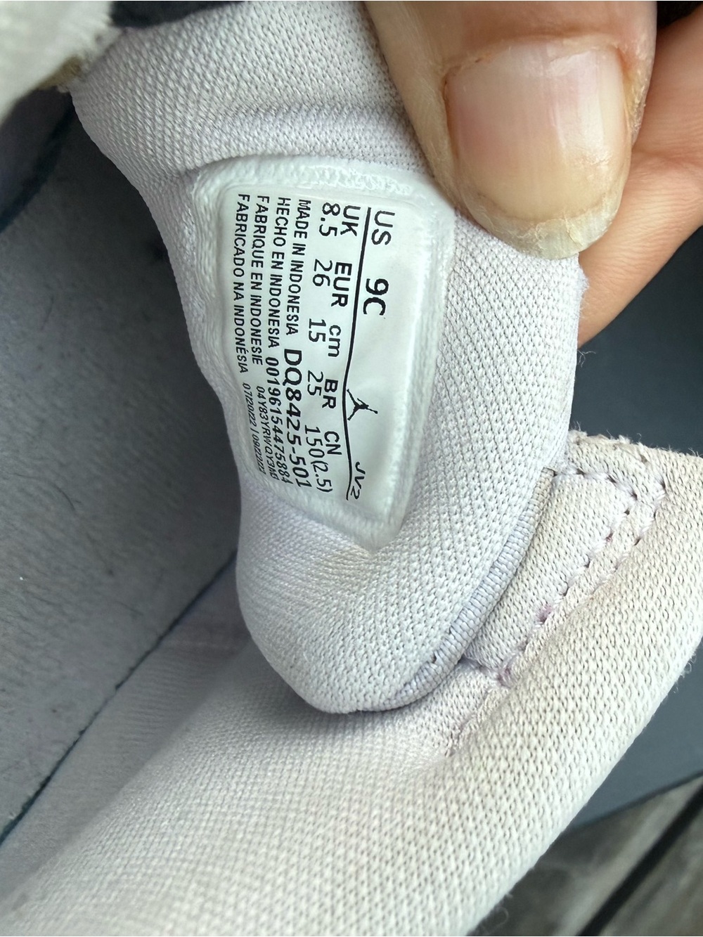 Nike Kids Jordon 1 Mid High-Top Sneakers in White, Lavender and Black - Picture 6 of 13